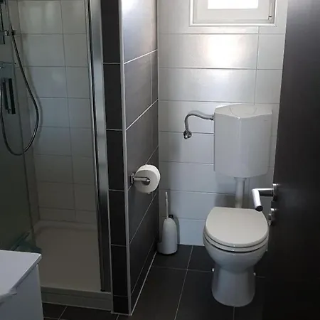 Lijepi Pogled Apartment *