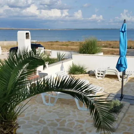 Lijepi Pogled Apartment